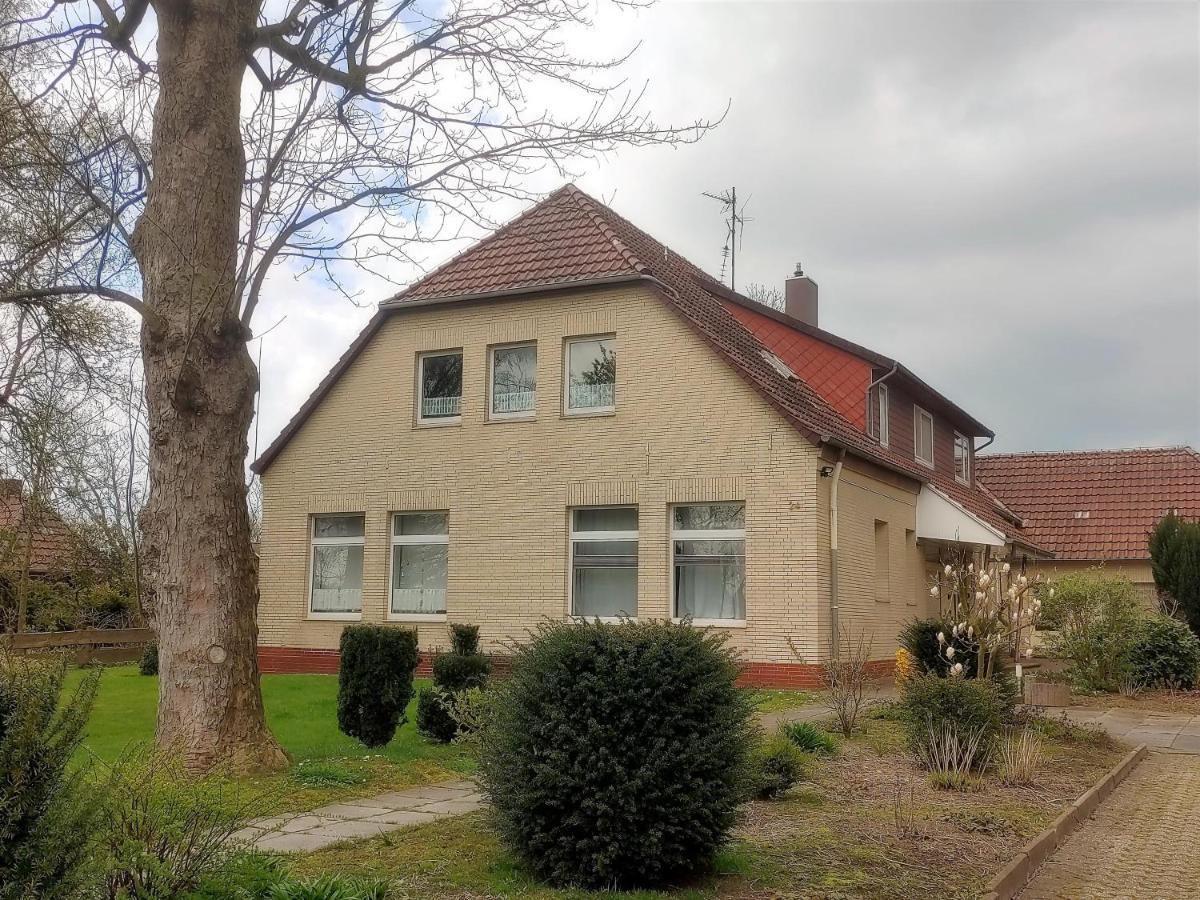 Ferienwohnung Alte Schule Ruhwarden Esterno foto